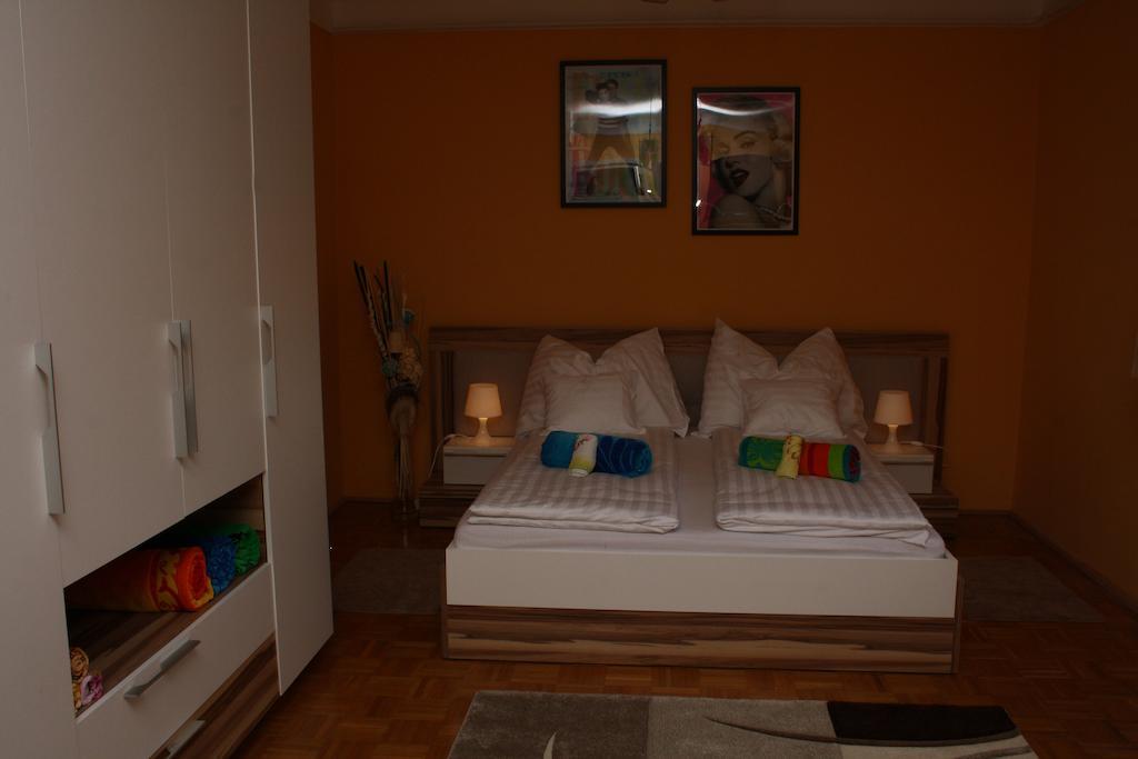 Highland Apartment Budapest Room photo
