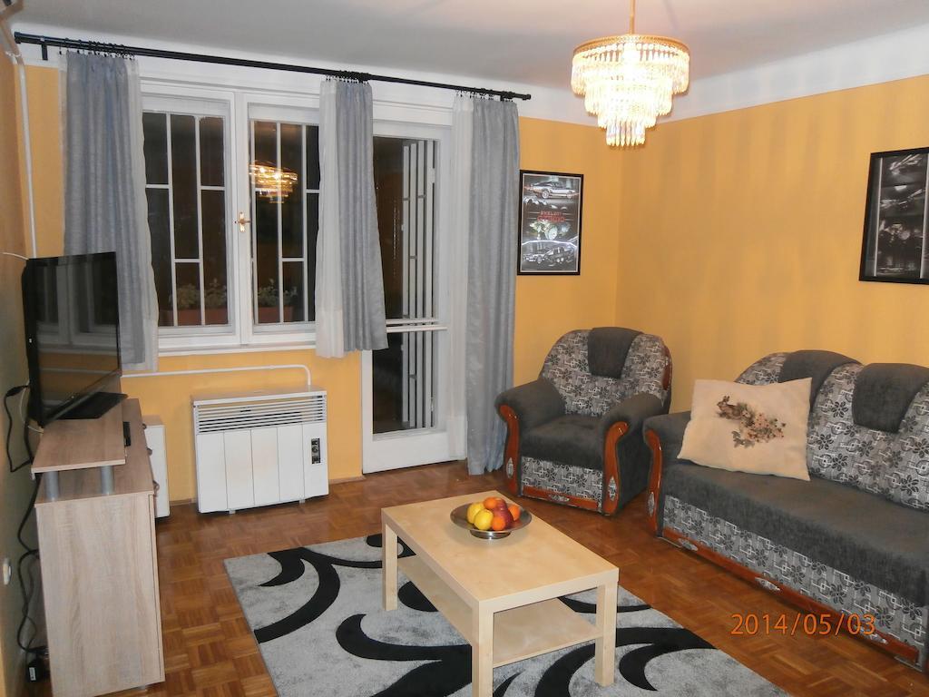 Highland Apartment Budapest Room photo